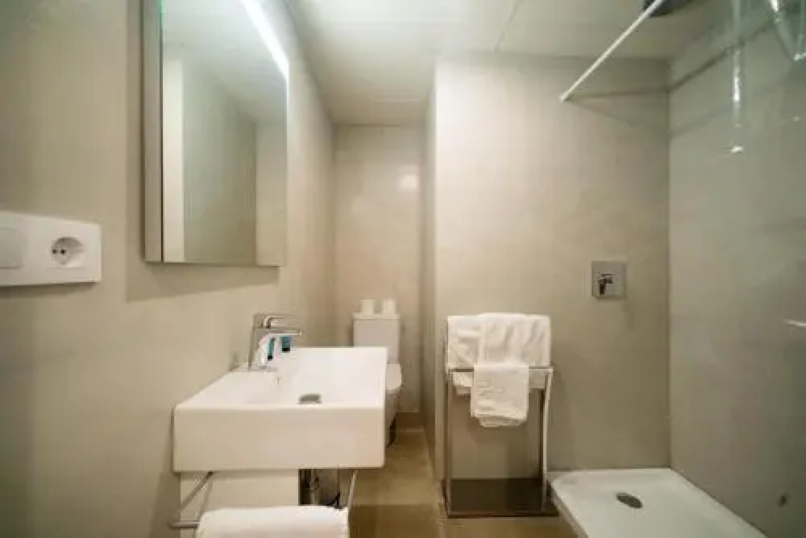 El Pi de Sant Just - Habitacions i Apartaments