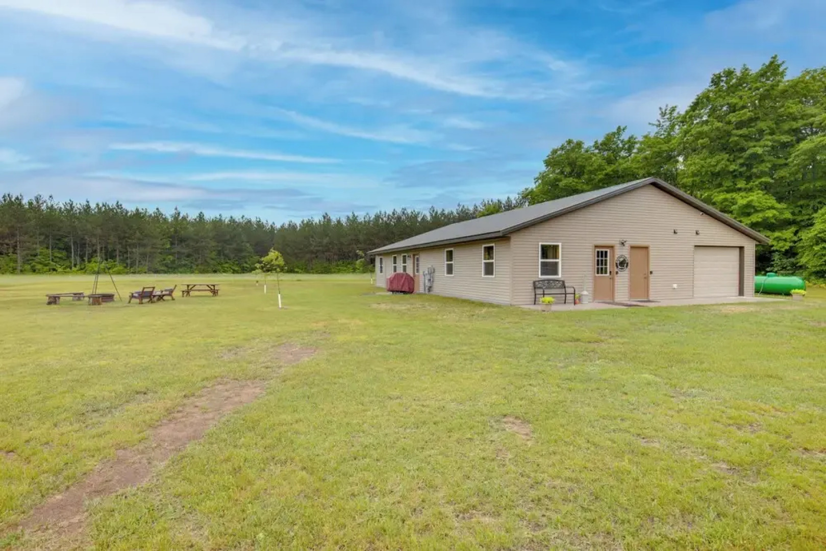 Toivola Home w/ Fire Pit: 8 Mi to Lake Superior!