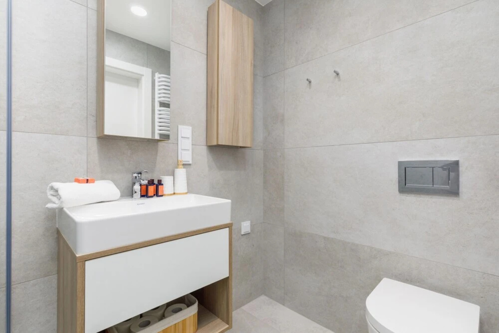 Shellter Apartment by Renters Prestige