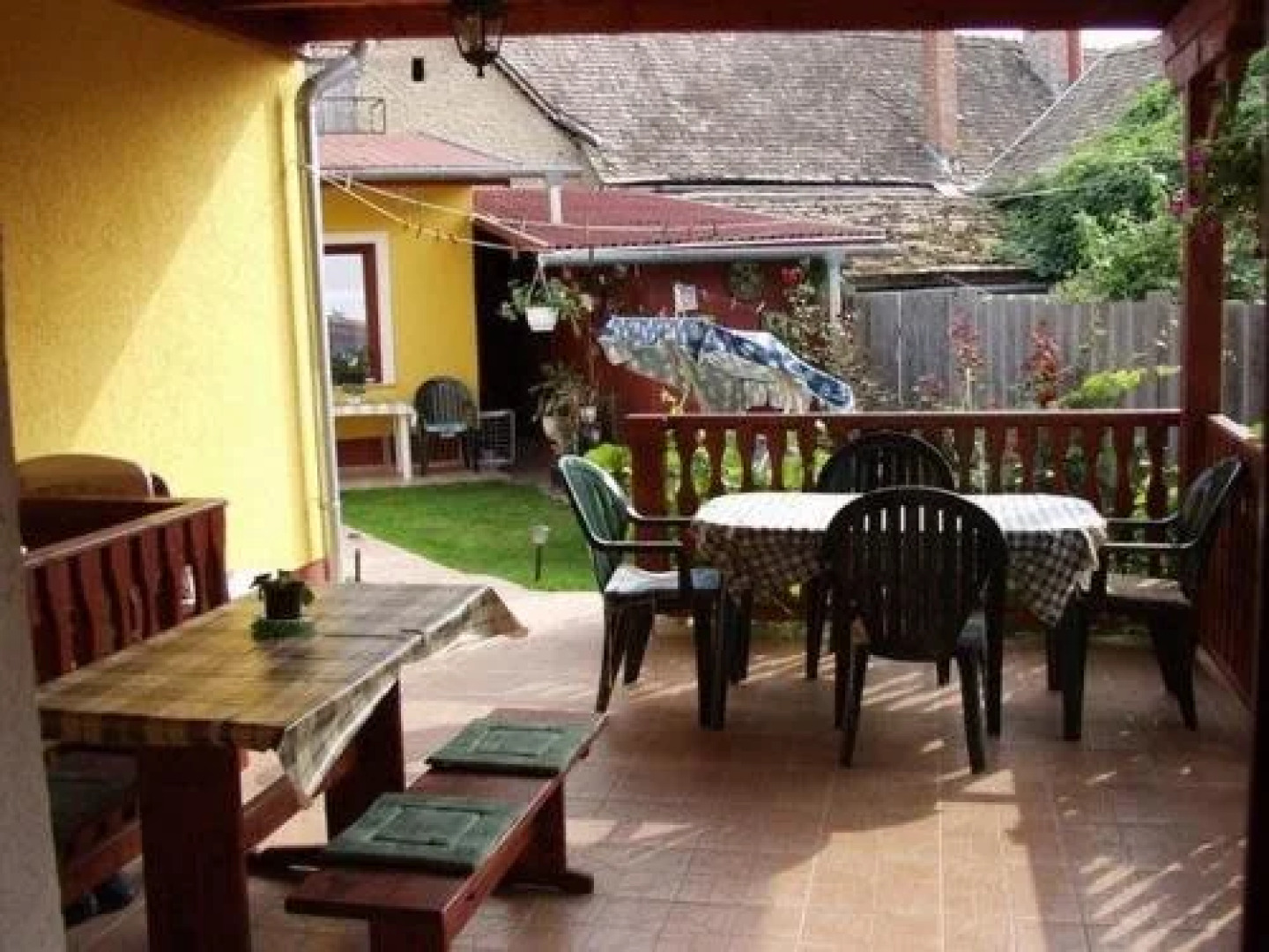 Zch Klra Utcai Apartman