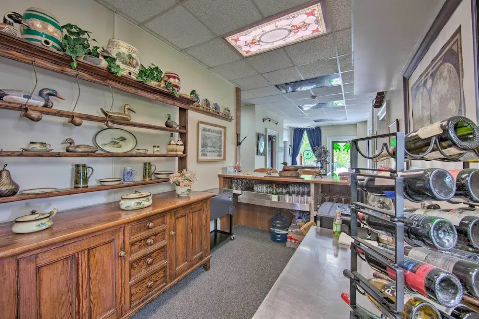 8 Mi to Hersheypark: Luxe Manor in Annville