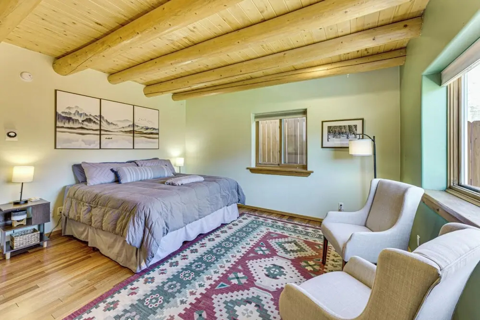 10 Mi to Taos Ski Valley: Mtn-view Duplex w/ Deck!