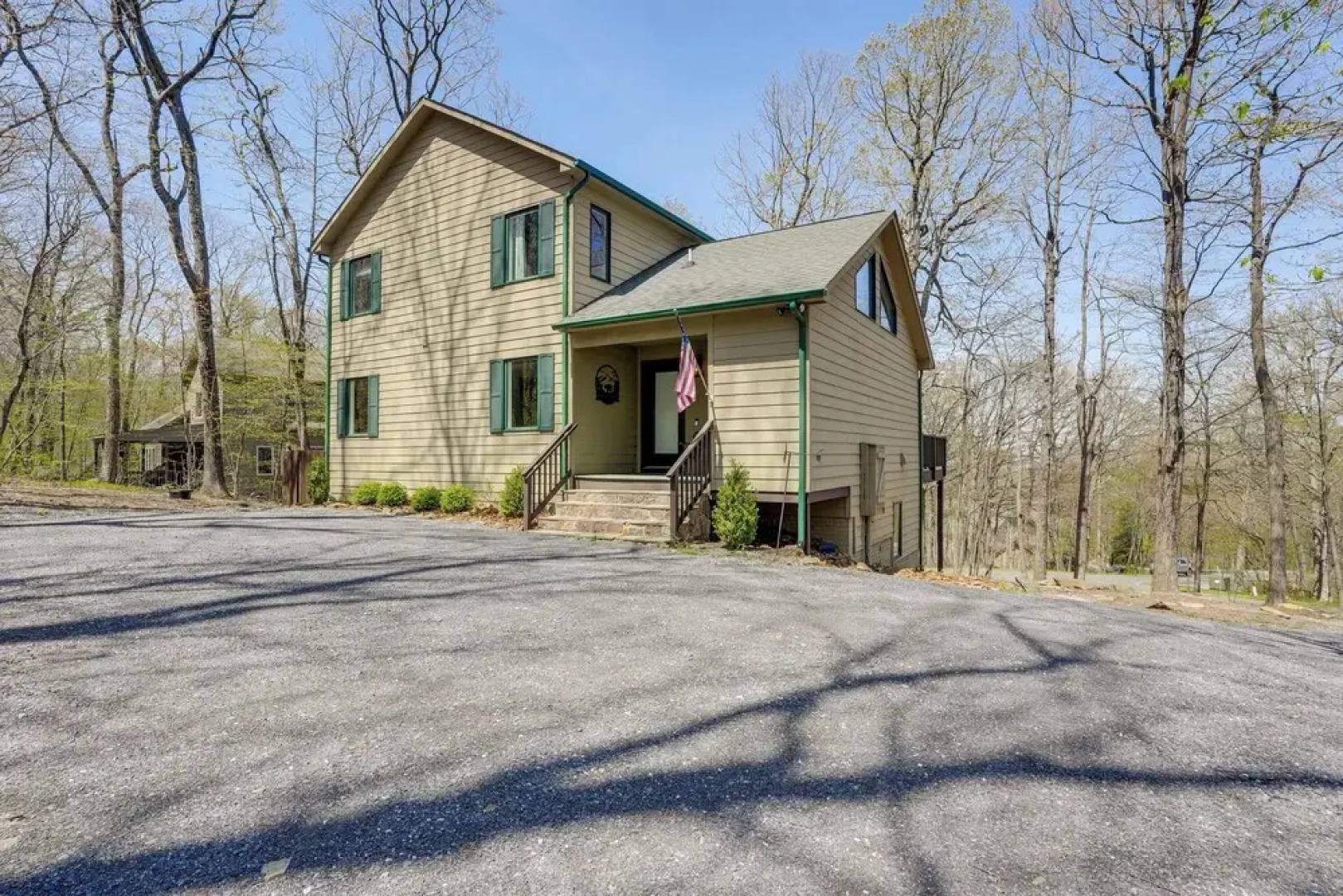 Stunning Wintergreen Resort Home: Ski & Golf!