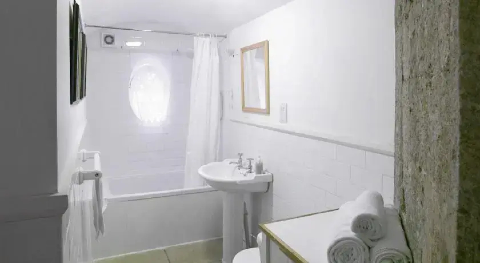 Annes Grove Miniature Castle