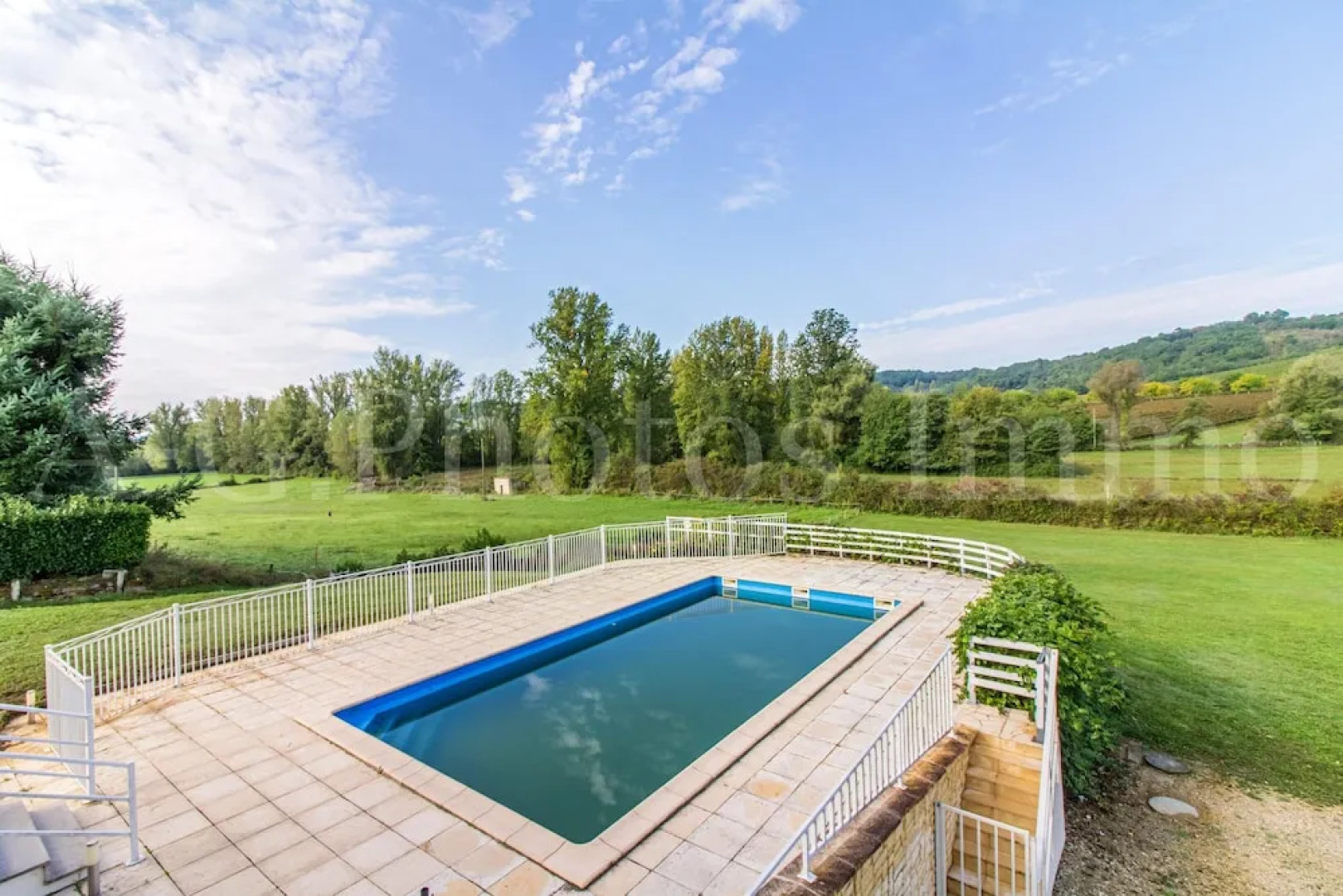 Villa With 4 Bedrooms in Prayssac, With Wonderful Mountain View, Priva