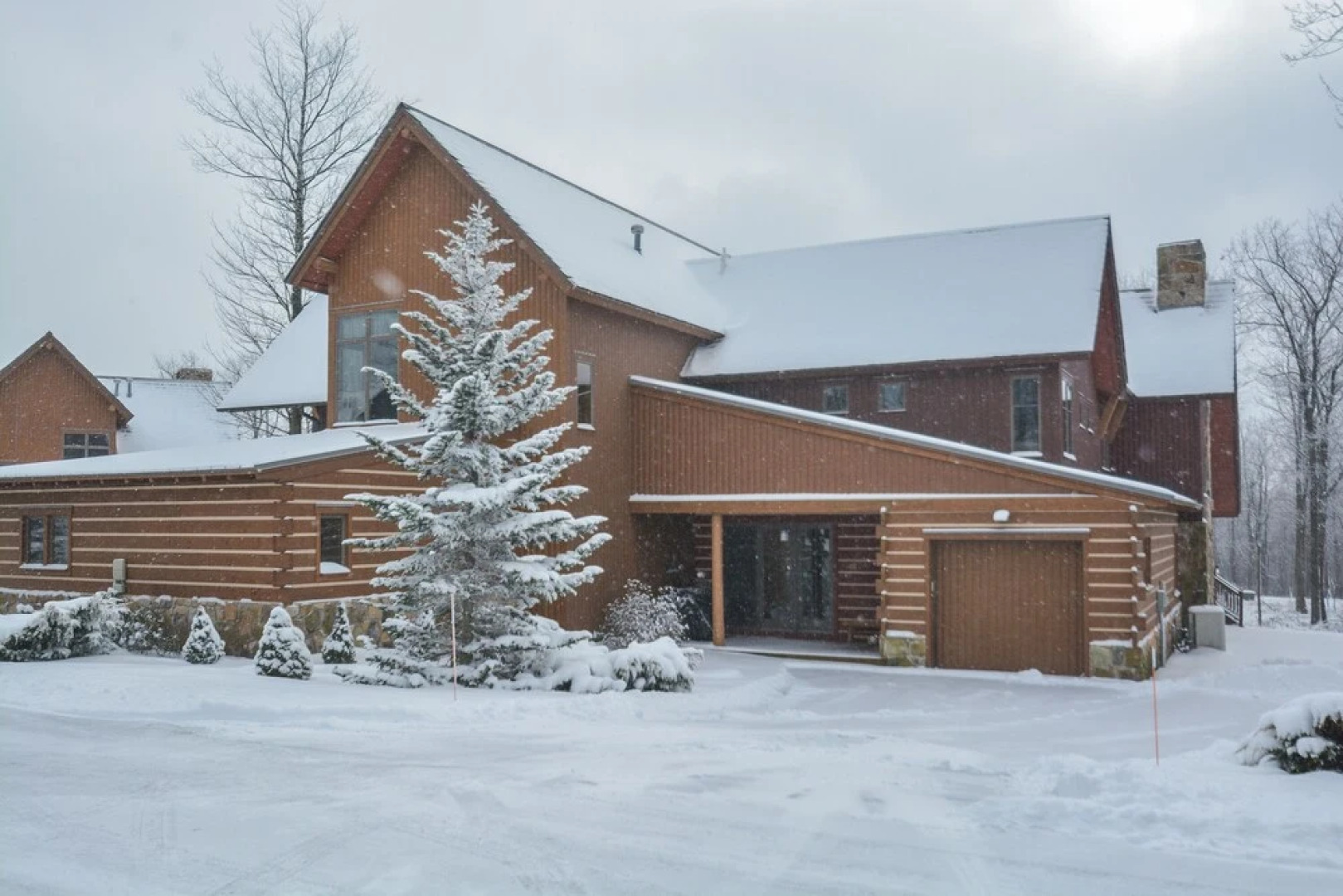 Baraboo Lodge 4 Bedroom Townhome