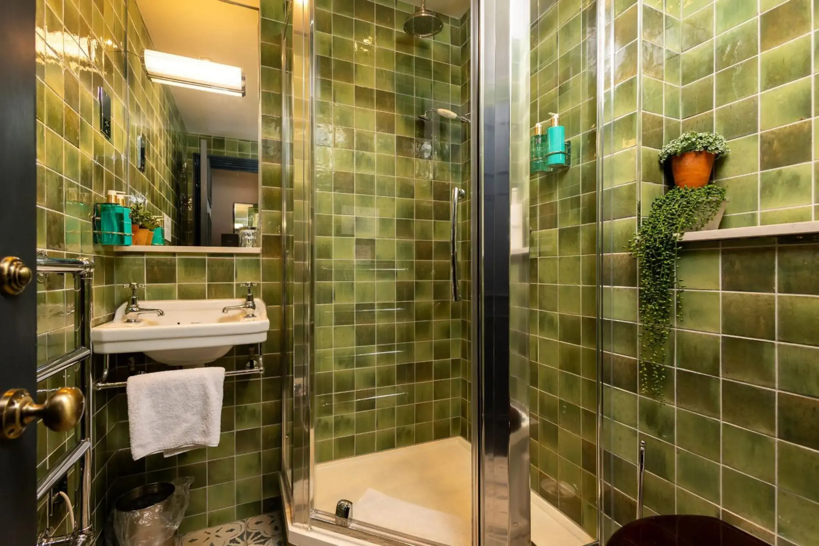 Salisbury Arms Hotel