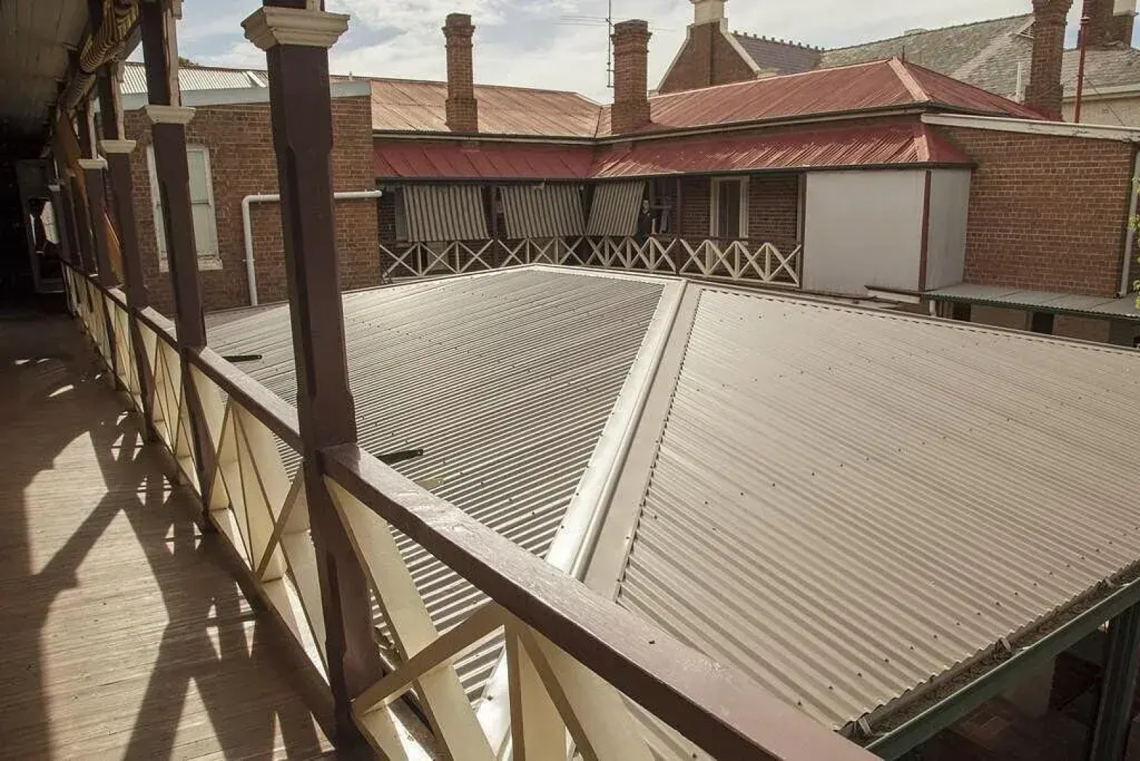 The Fed and Bed Temora