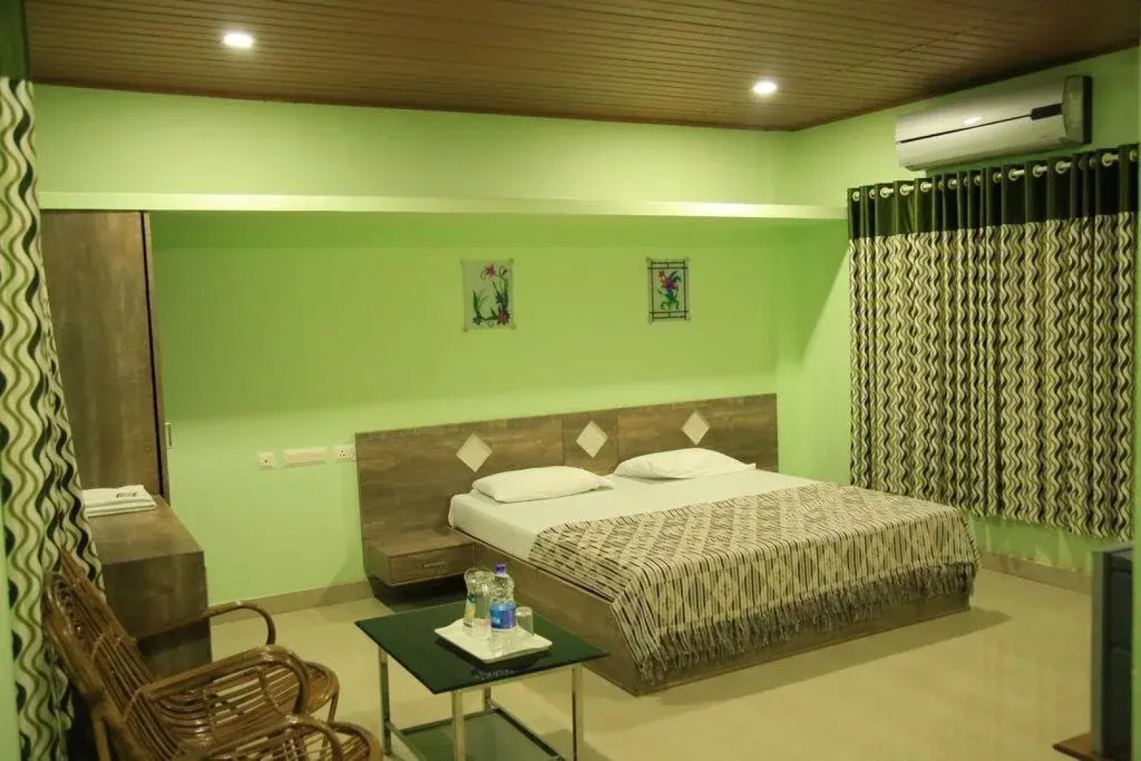 Pulikkal Tourist Home