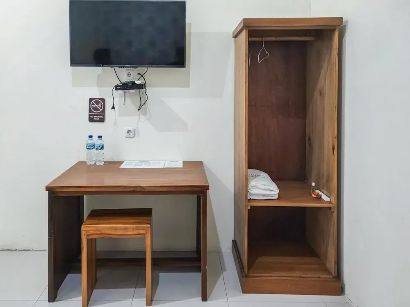 RedDoorz @ Tanakatto Homestay Waikabubak