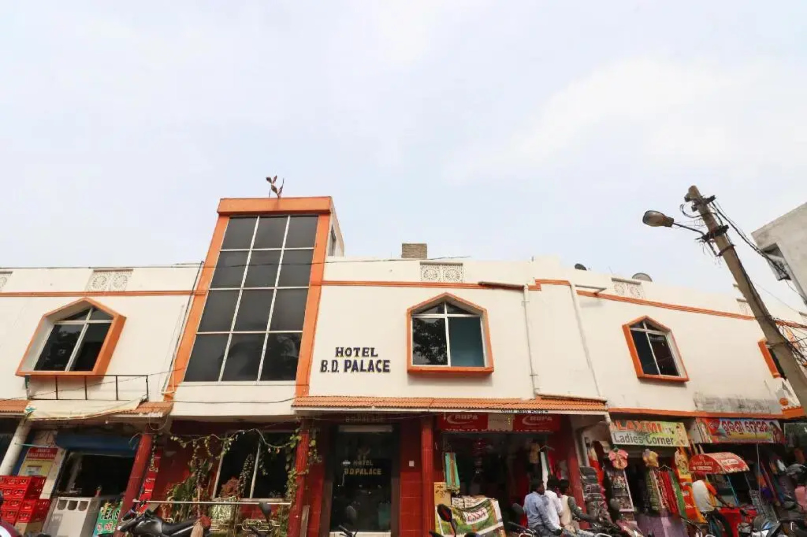 Bd Palace by OYO Rooms