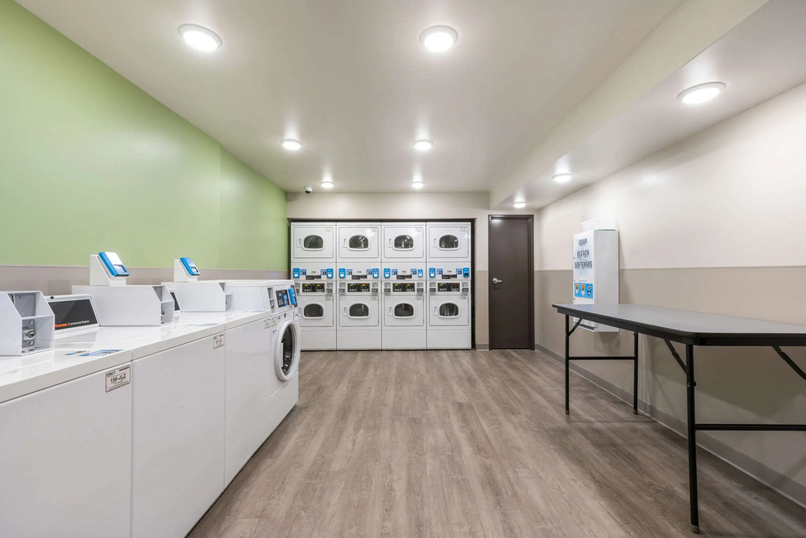 WoodSpring Suites Elgin - Chicago