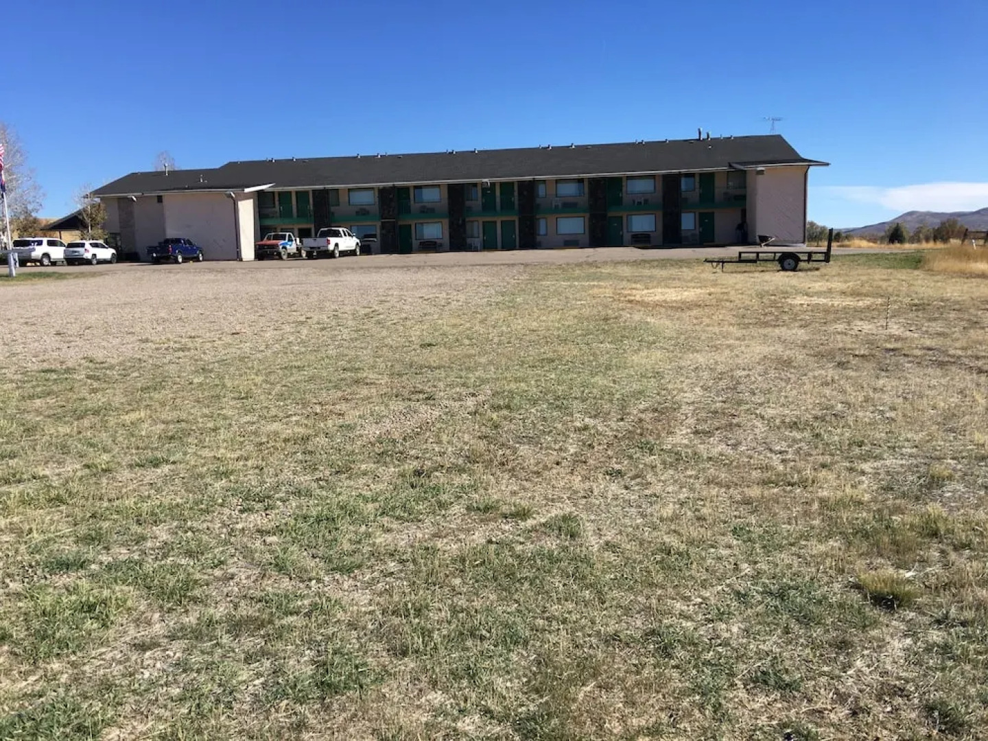 Travelers Inn & Suites