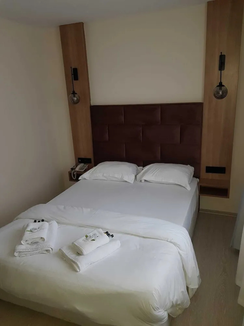 Sinopsis Resort Otel