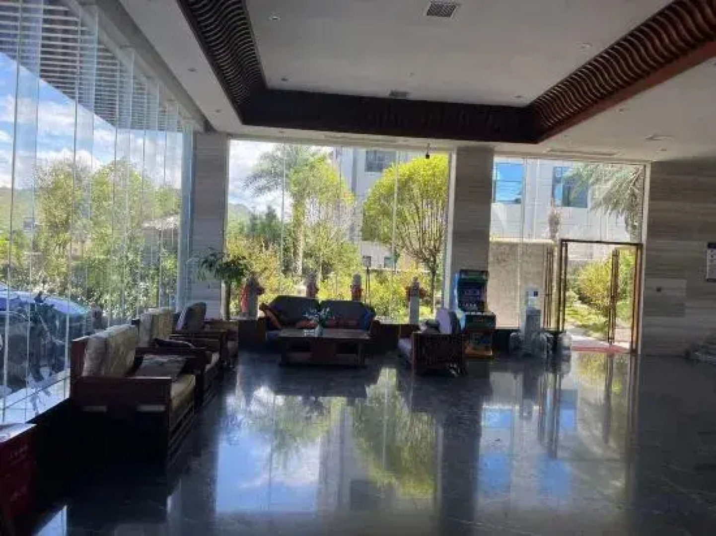 Junlun Hot Spring Hotel