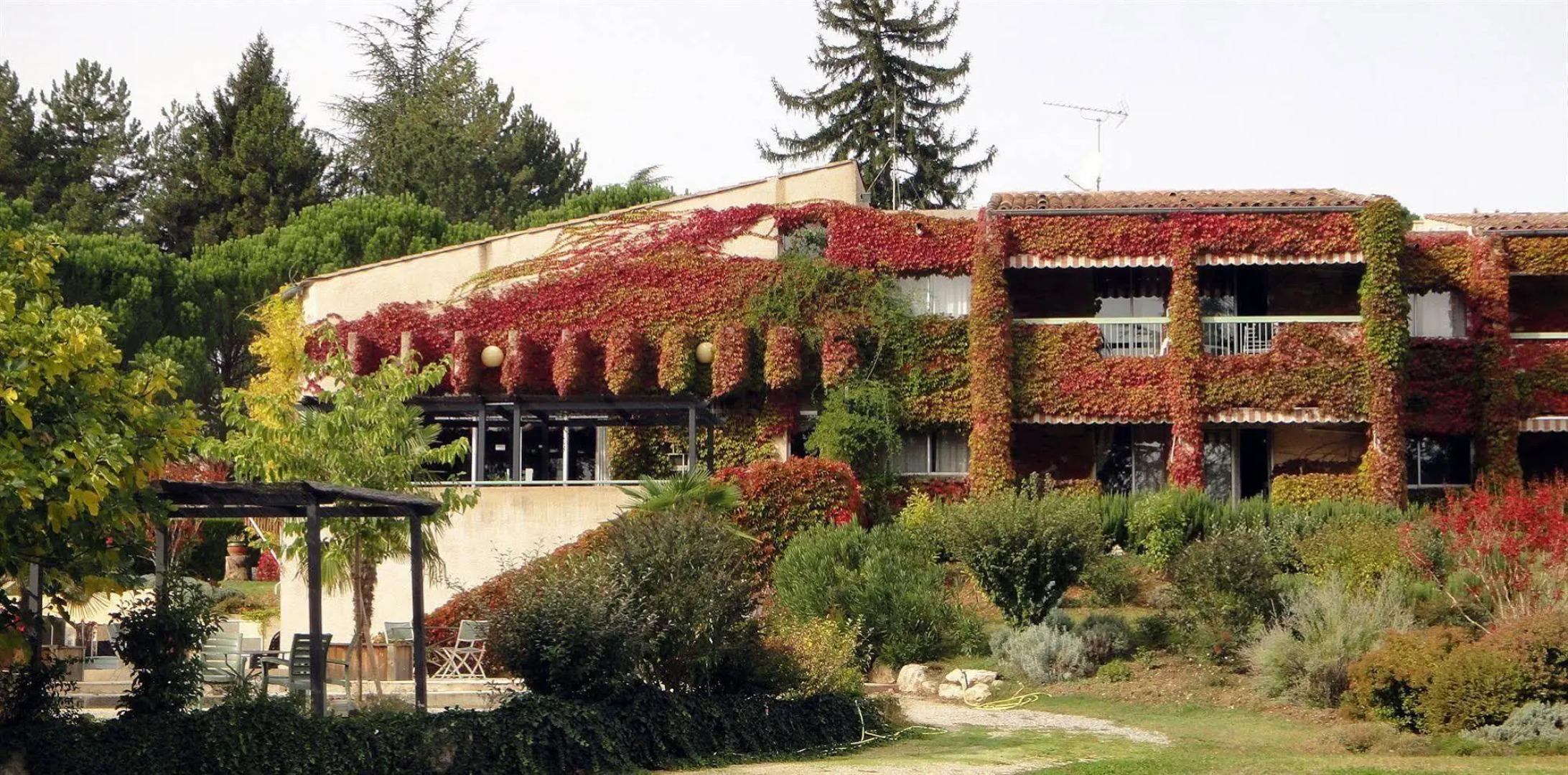 Hôtel - Résidence Lou Paradou