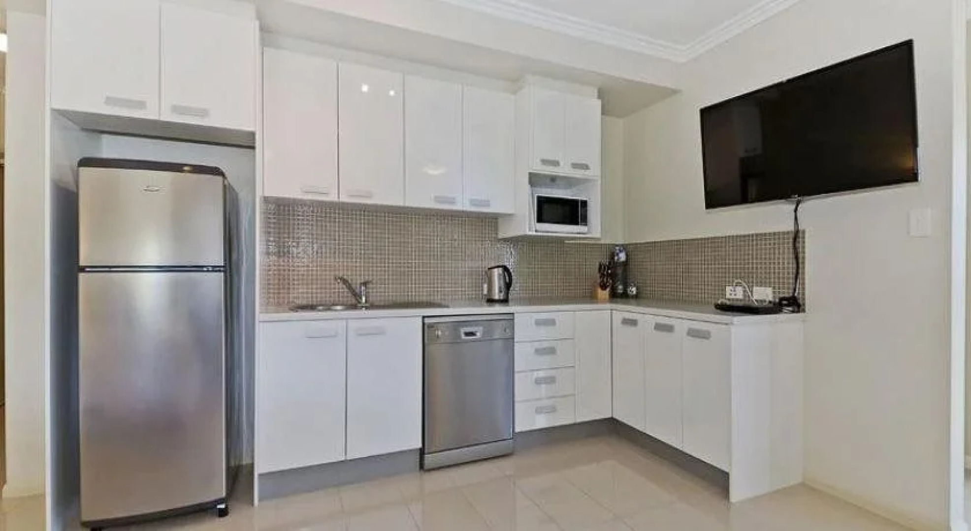 Sutton Beach Apartments