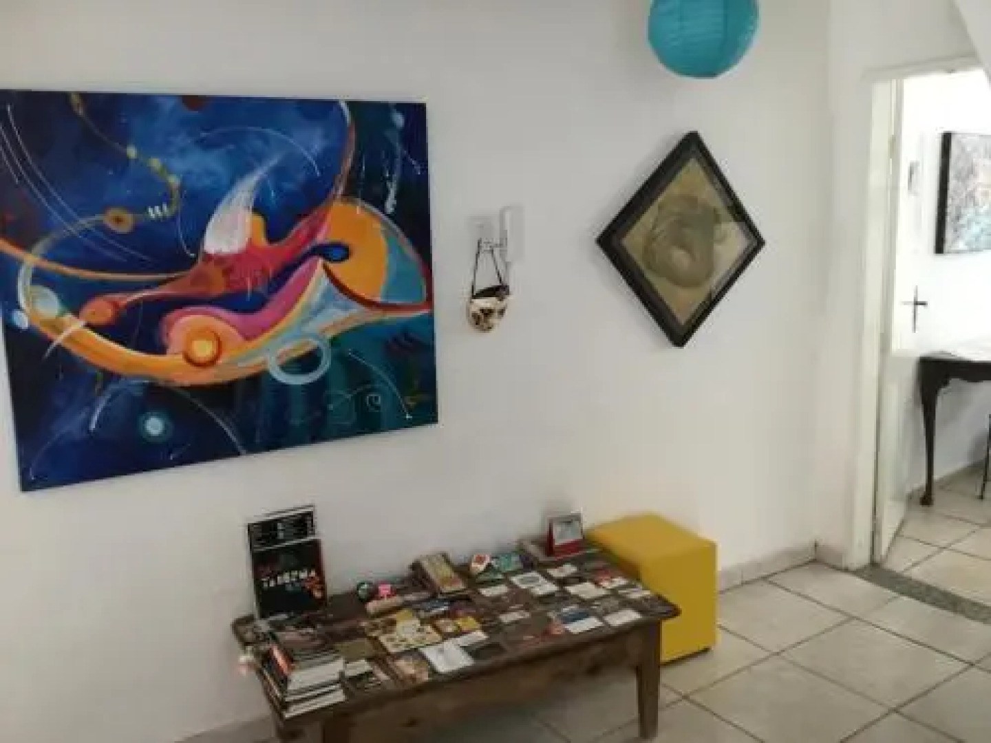 AZ Hostel & Galeria de Arte