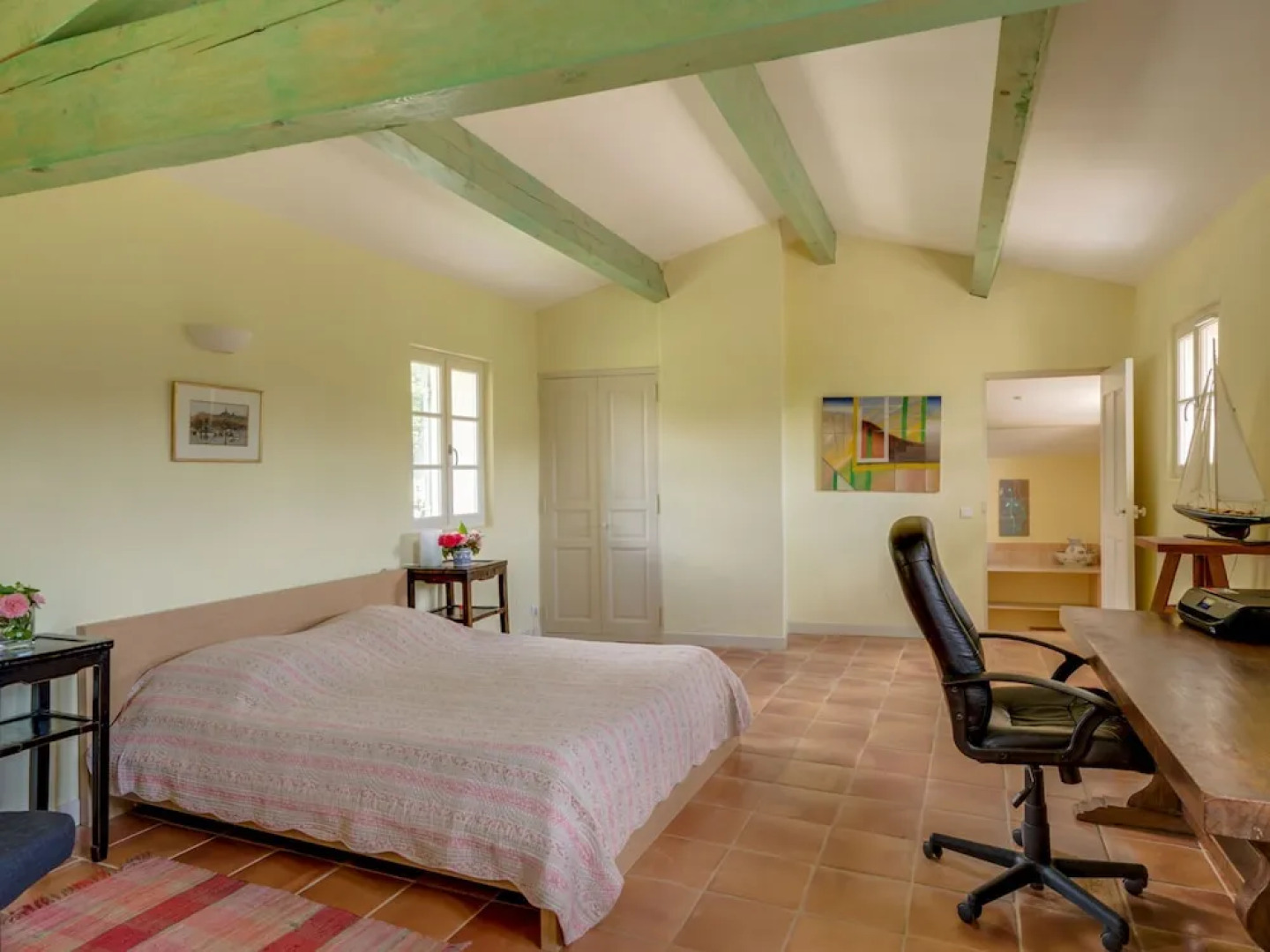 Secluded Holiday Home in Rustrel With Swimming Pool