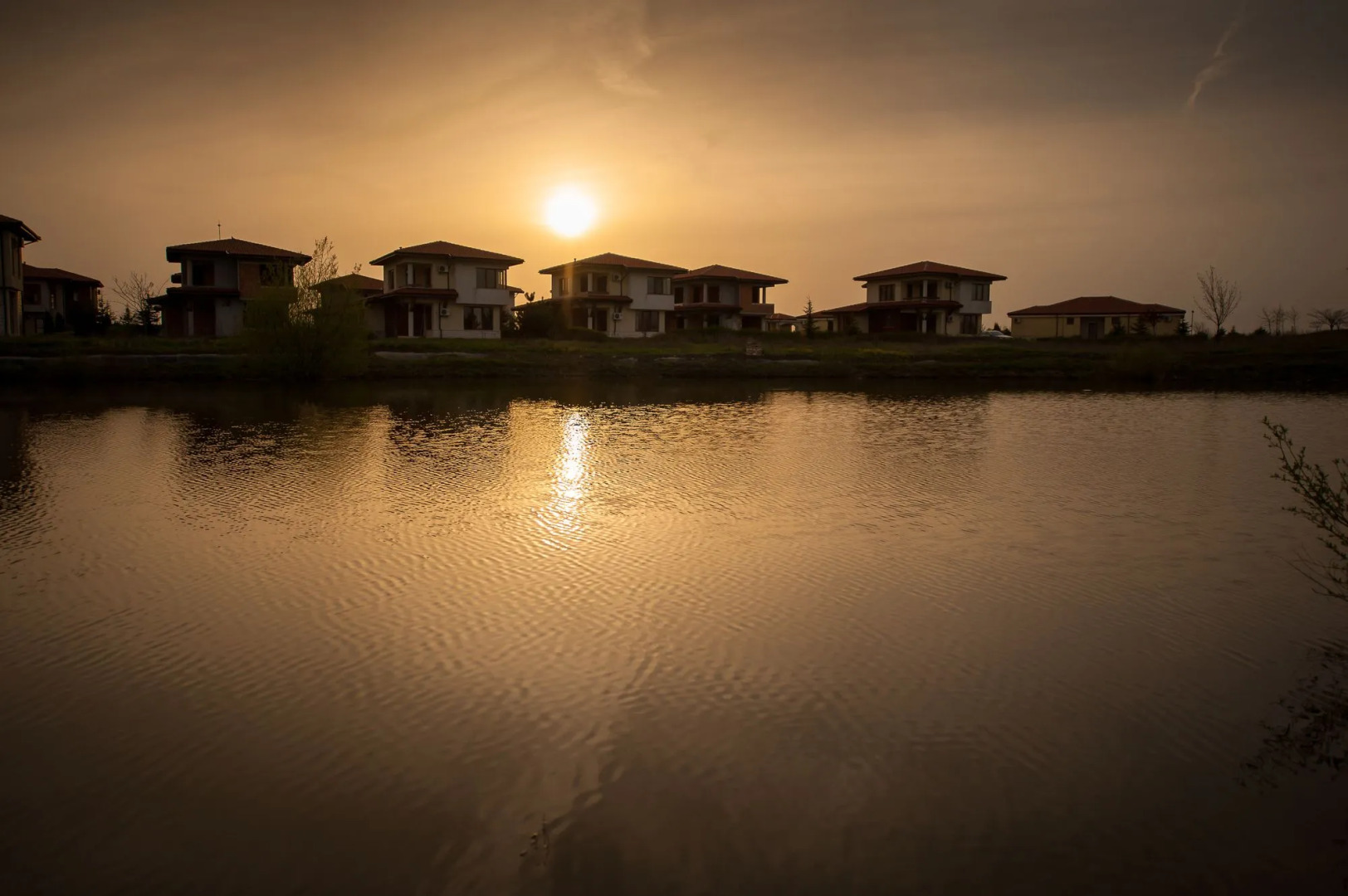 Lighthouse Apartments & Villas