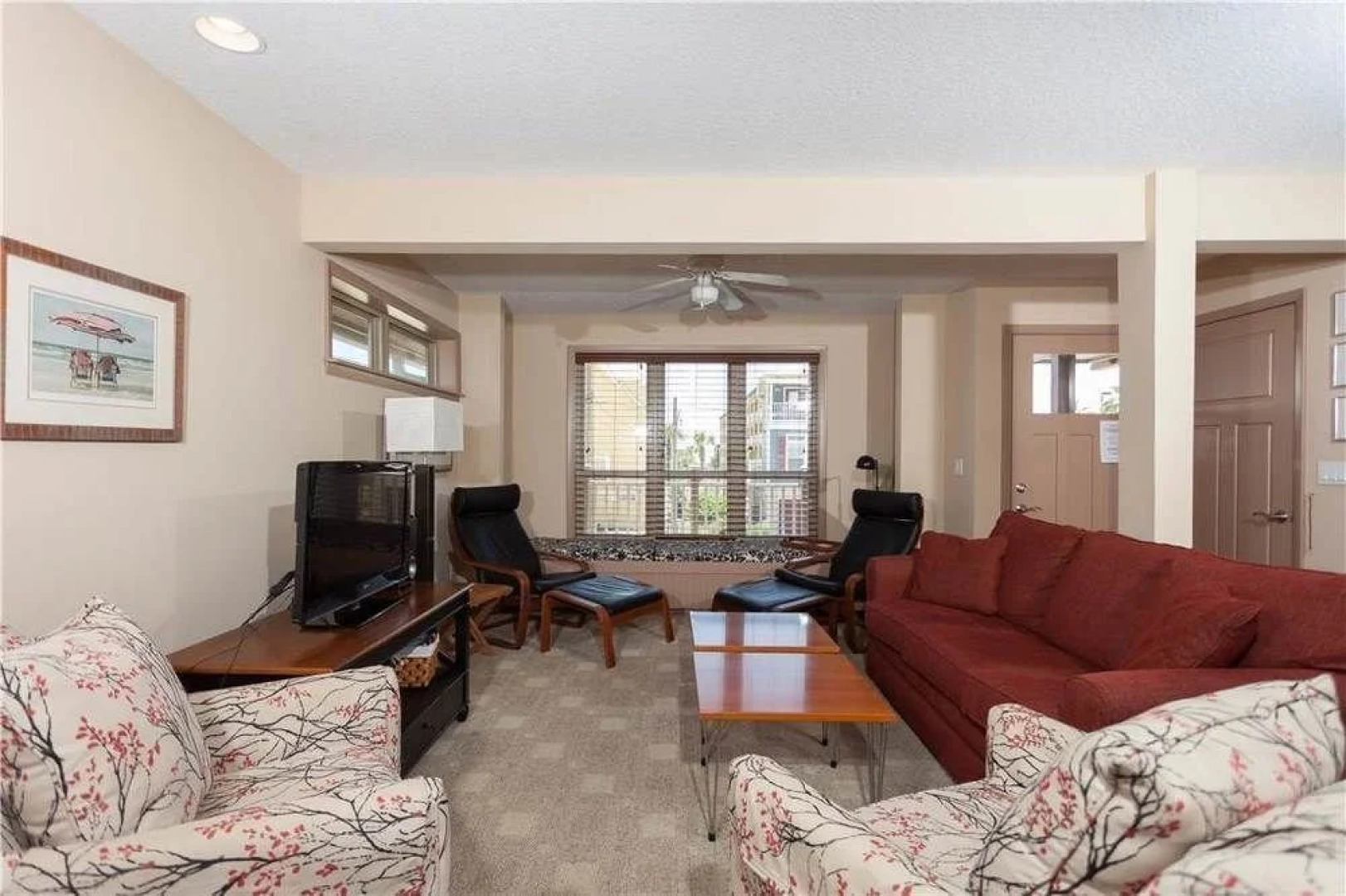 All You Need 2 Br home by RedAwning