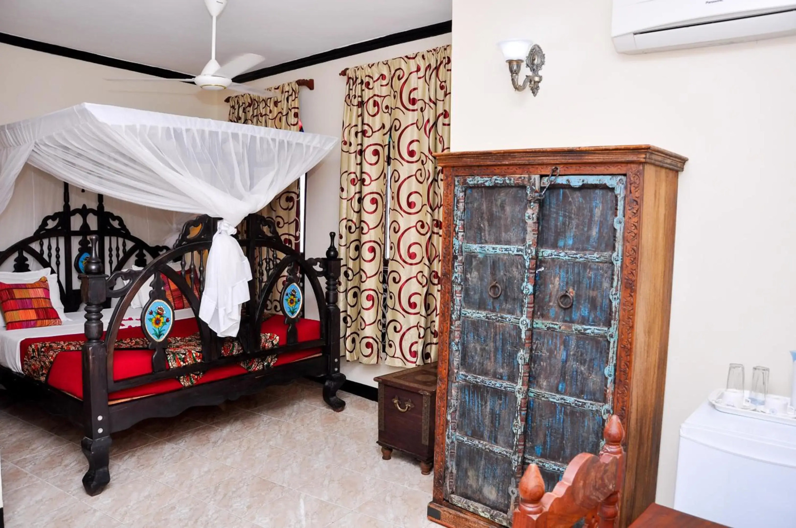 Forodhani Park Hotel