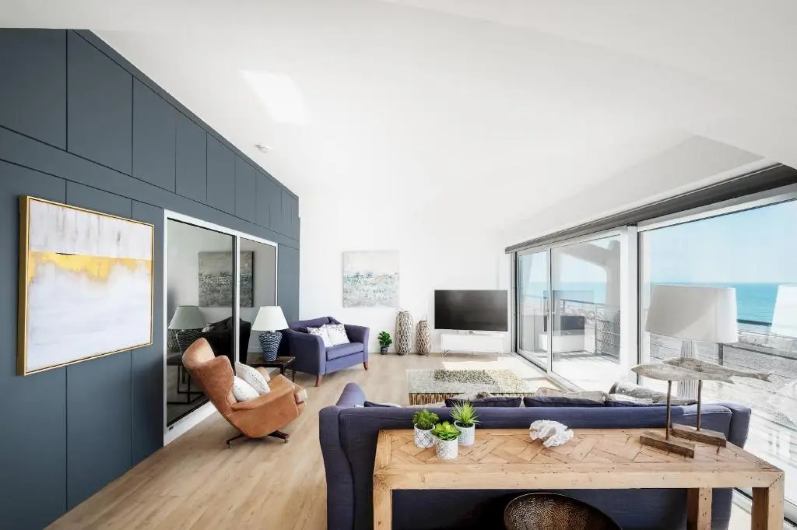 Modern beach apartment