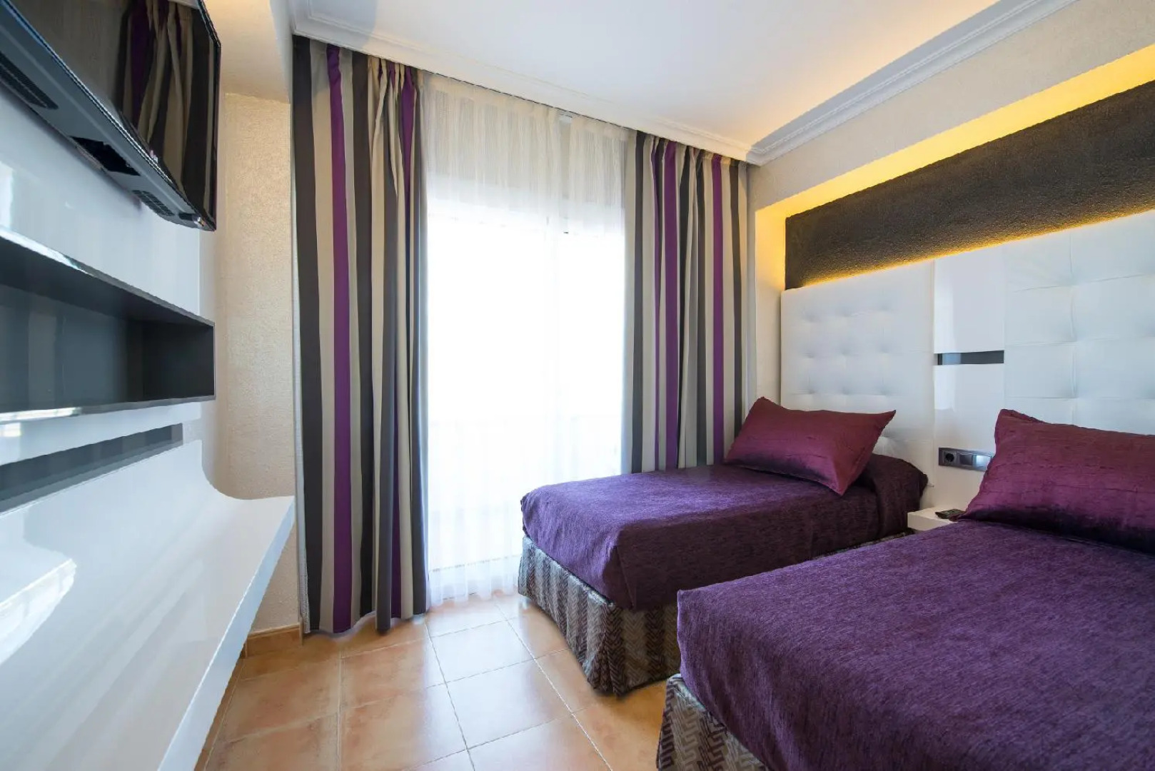 Salles Hotel Marina Portals