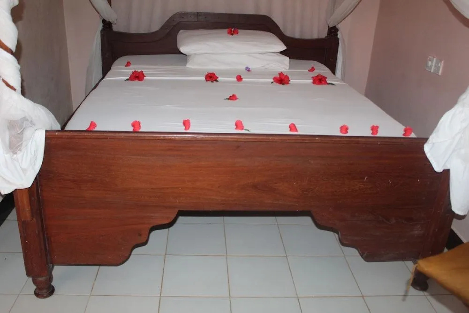 Pwani Vanilla House & Restaurant