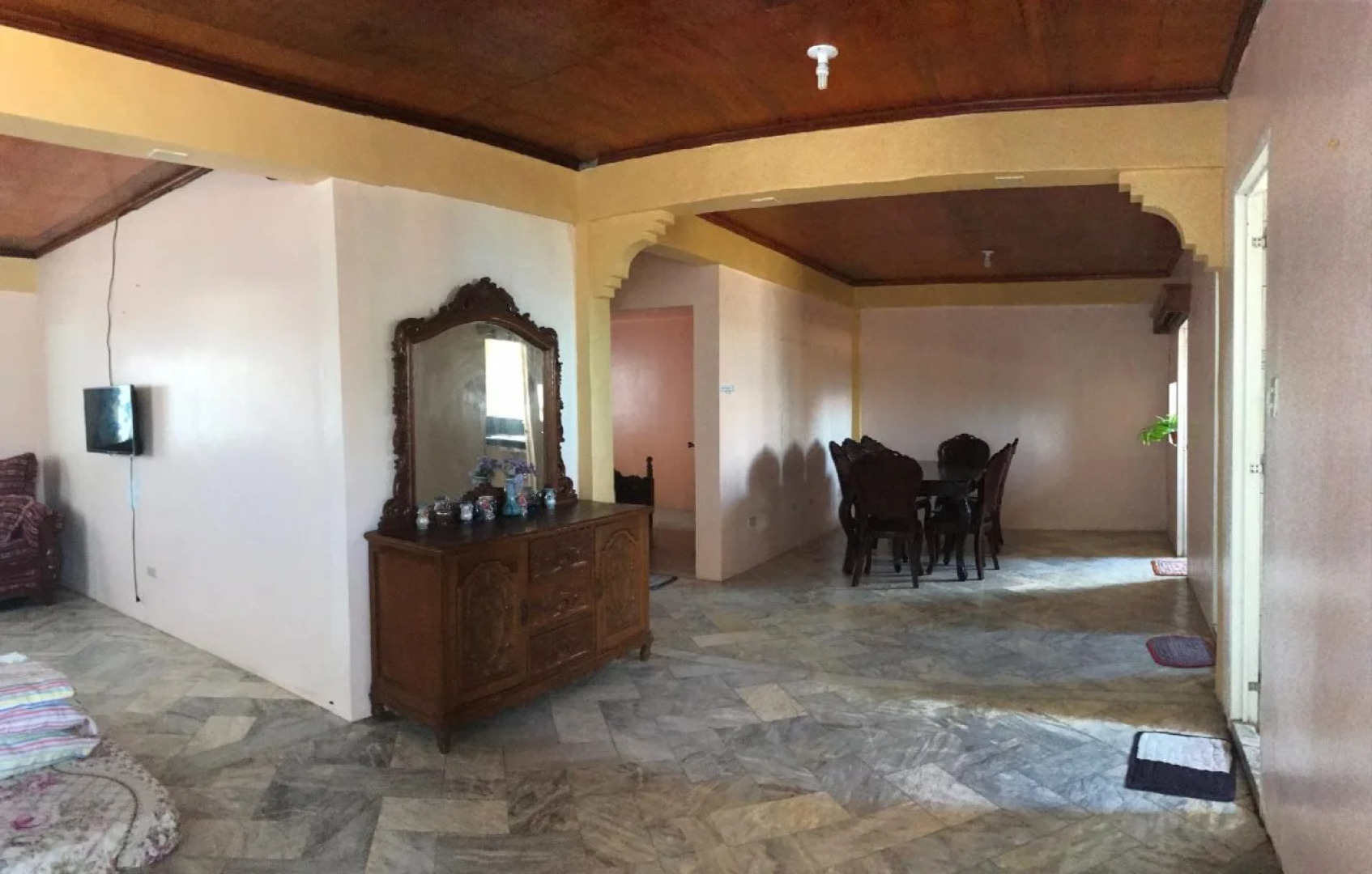 RedDoorz @ White Castle Beach Resort Iba Zambales - Vaccinated Staff