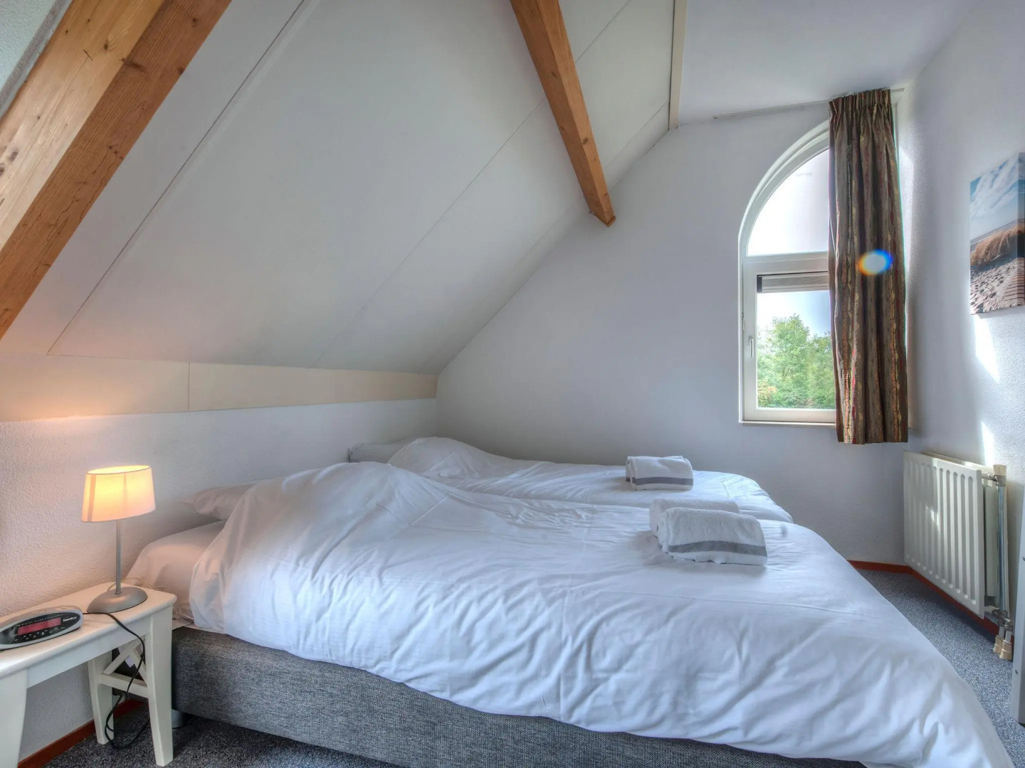 Detached Well-kept Villa With Garden, Near the Beach