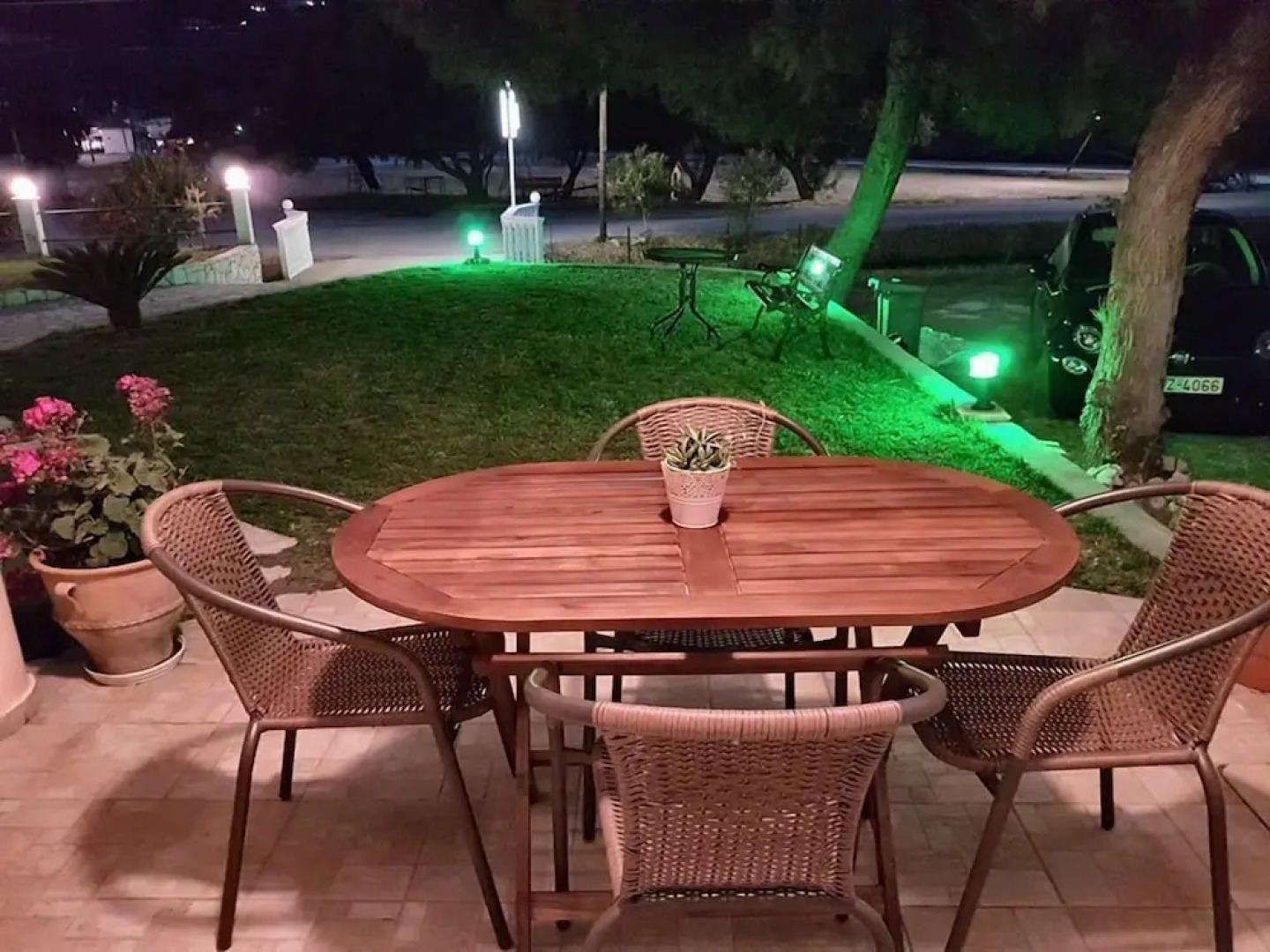 Marathon Studios &Apartments