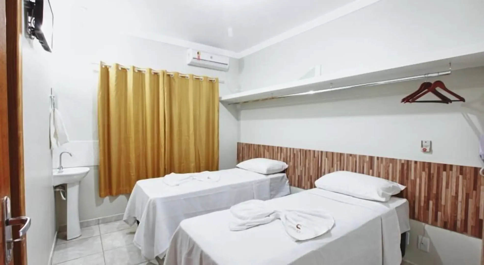 Hotel Cerrado