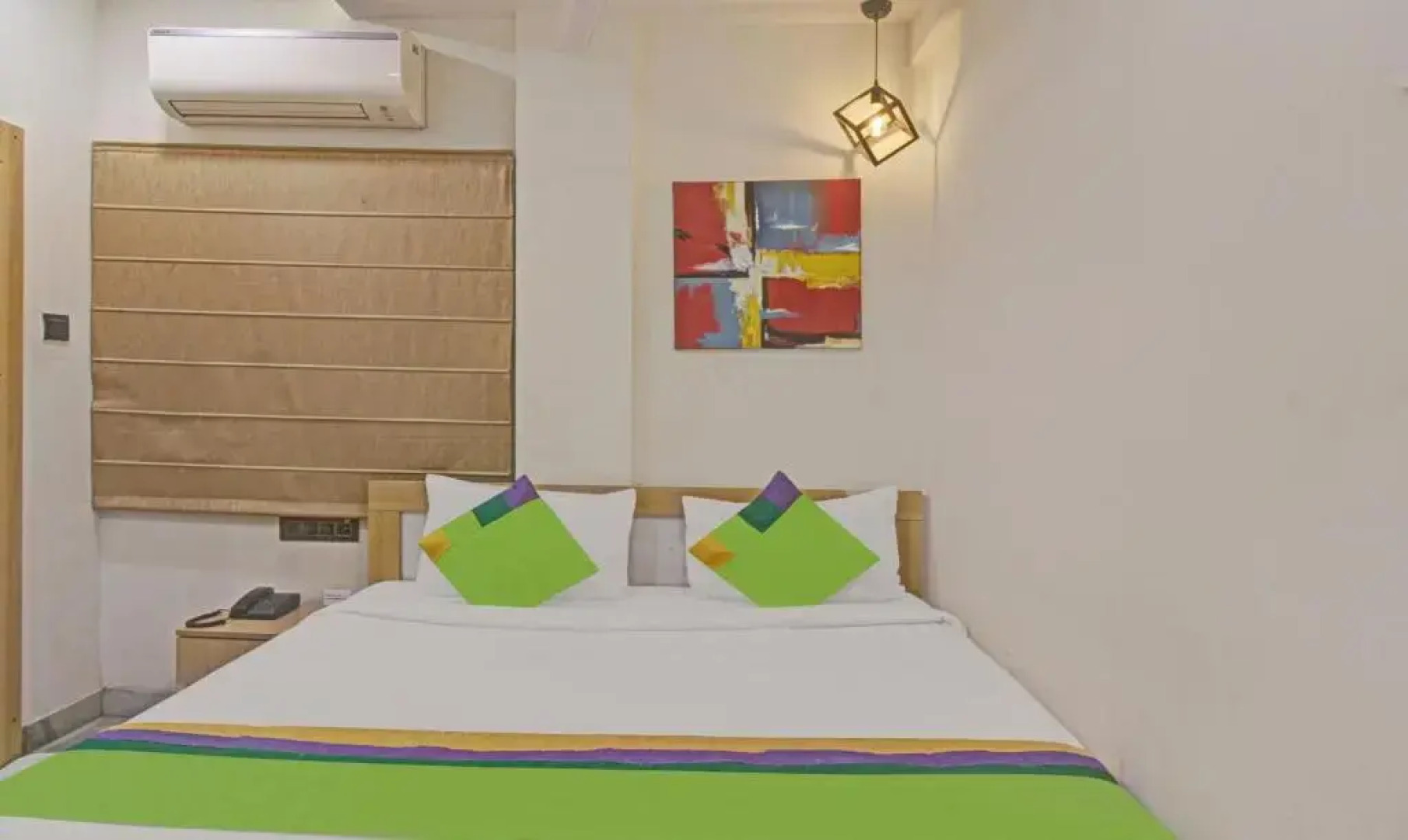 CAPITAL O64642 Hotel The Boss