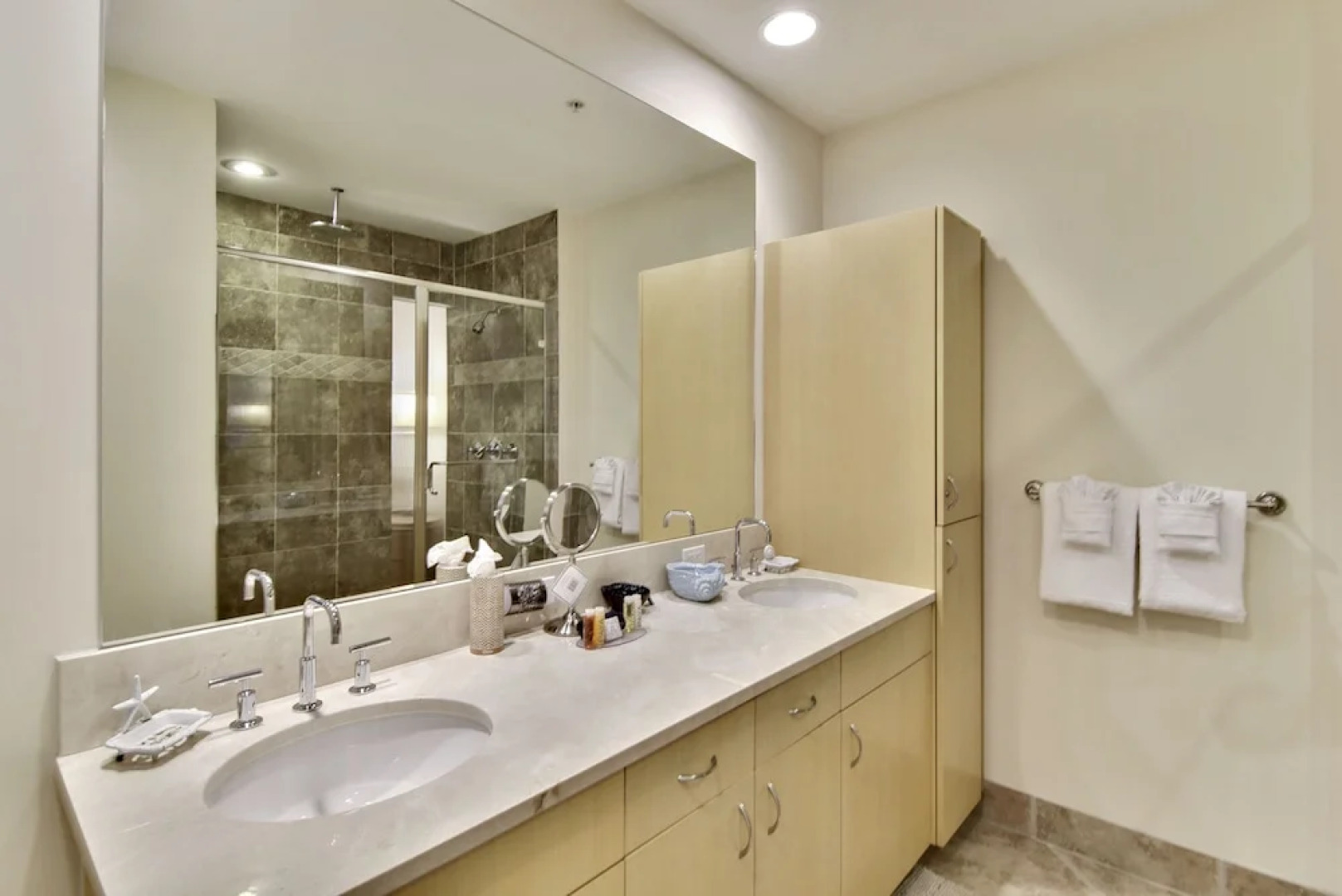 Diamond Beach 506 - Seaglass Treasure