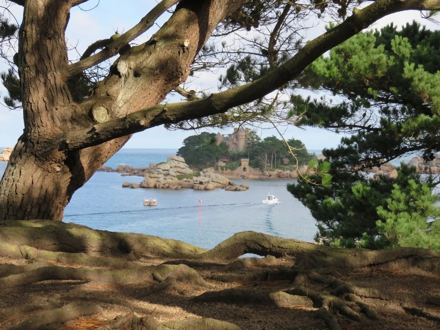 House With 2 Bedrooms in Ploëzal, With Furnished Garden - 17 km From t