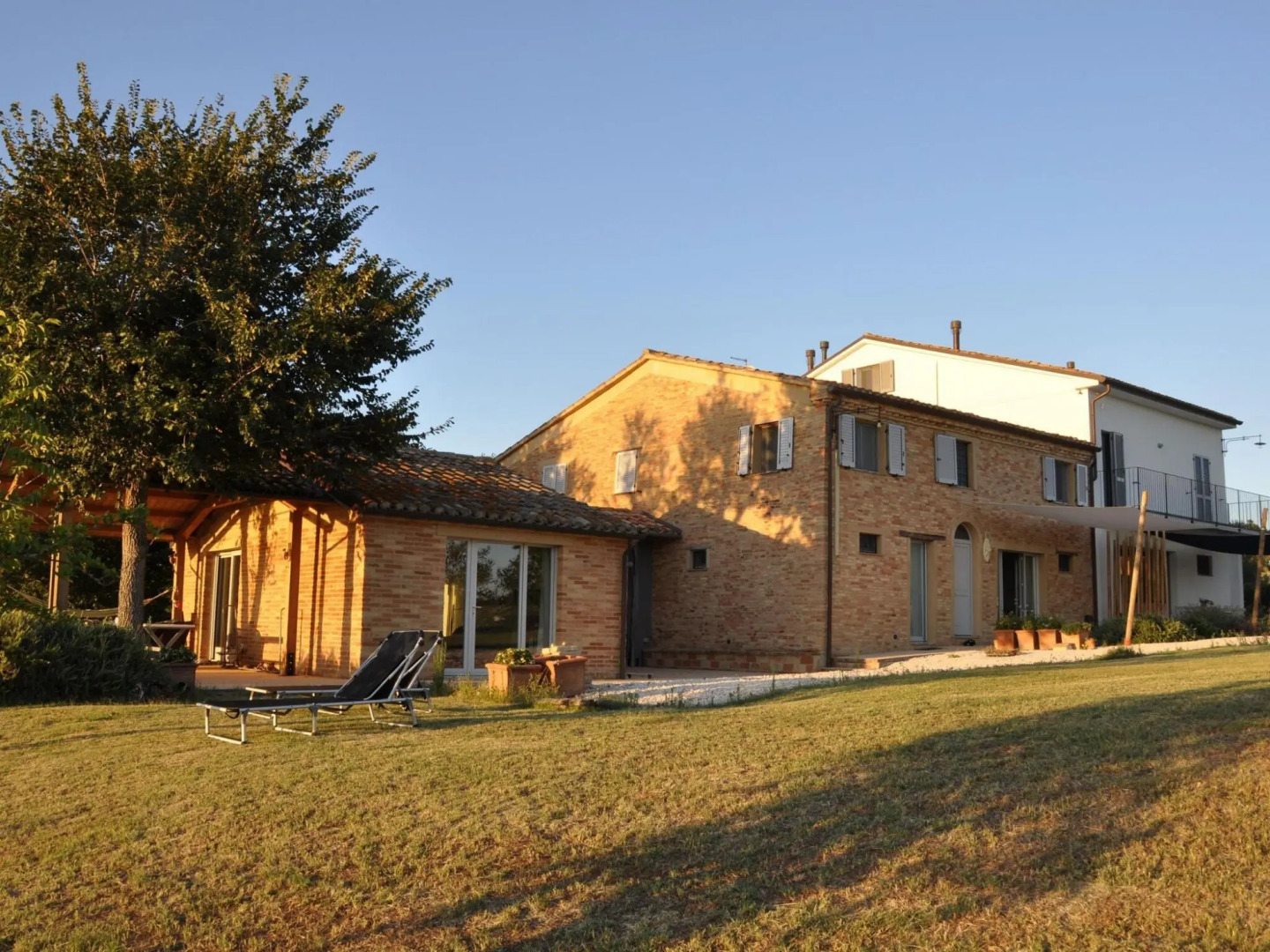 Scenic apartment in Belvedere Ostrense with private pool