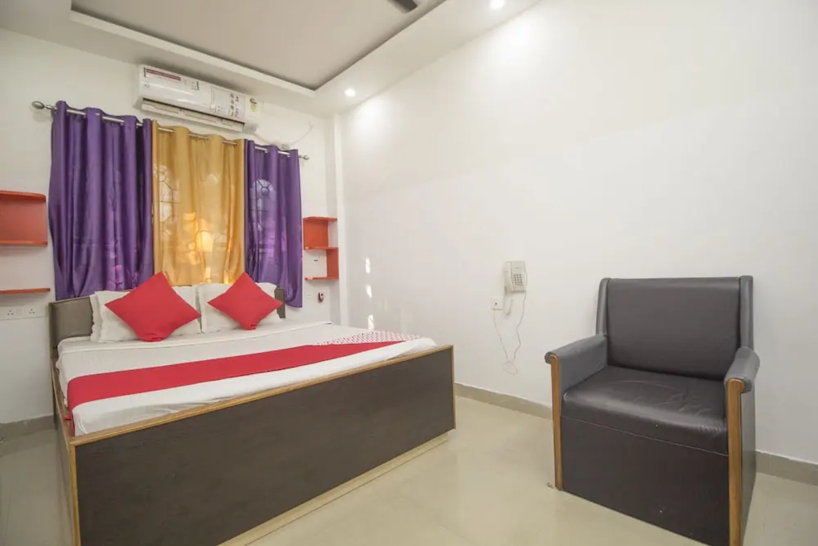 Hotel Debdutta by OYO Rooms