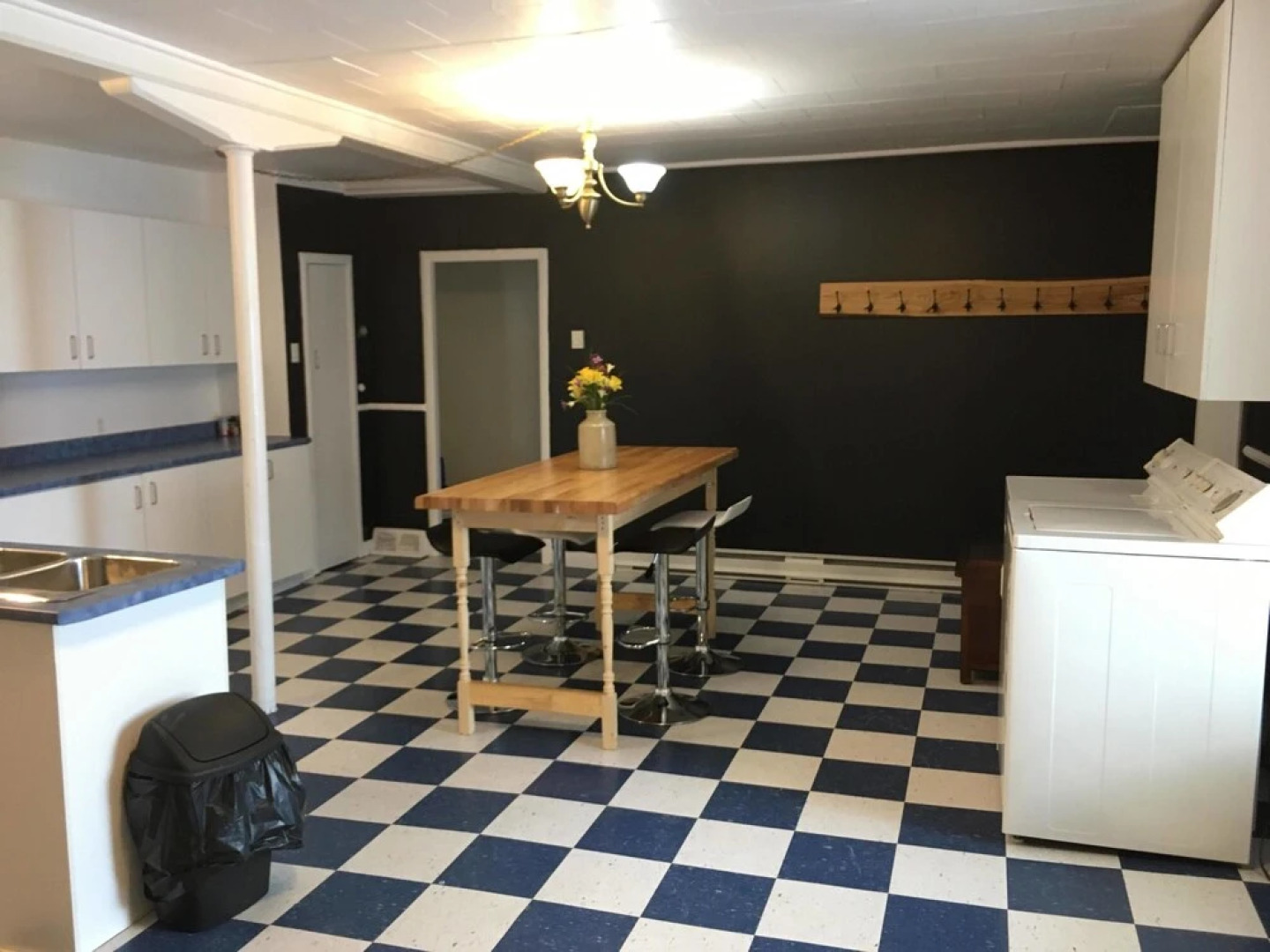 Auberge au toit rouge