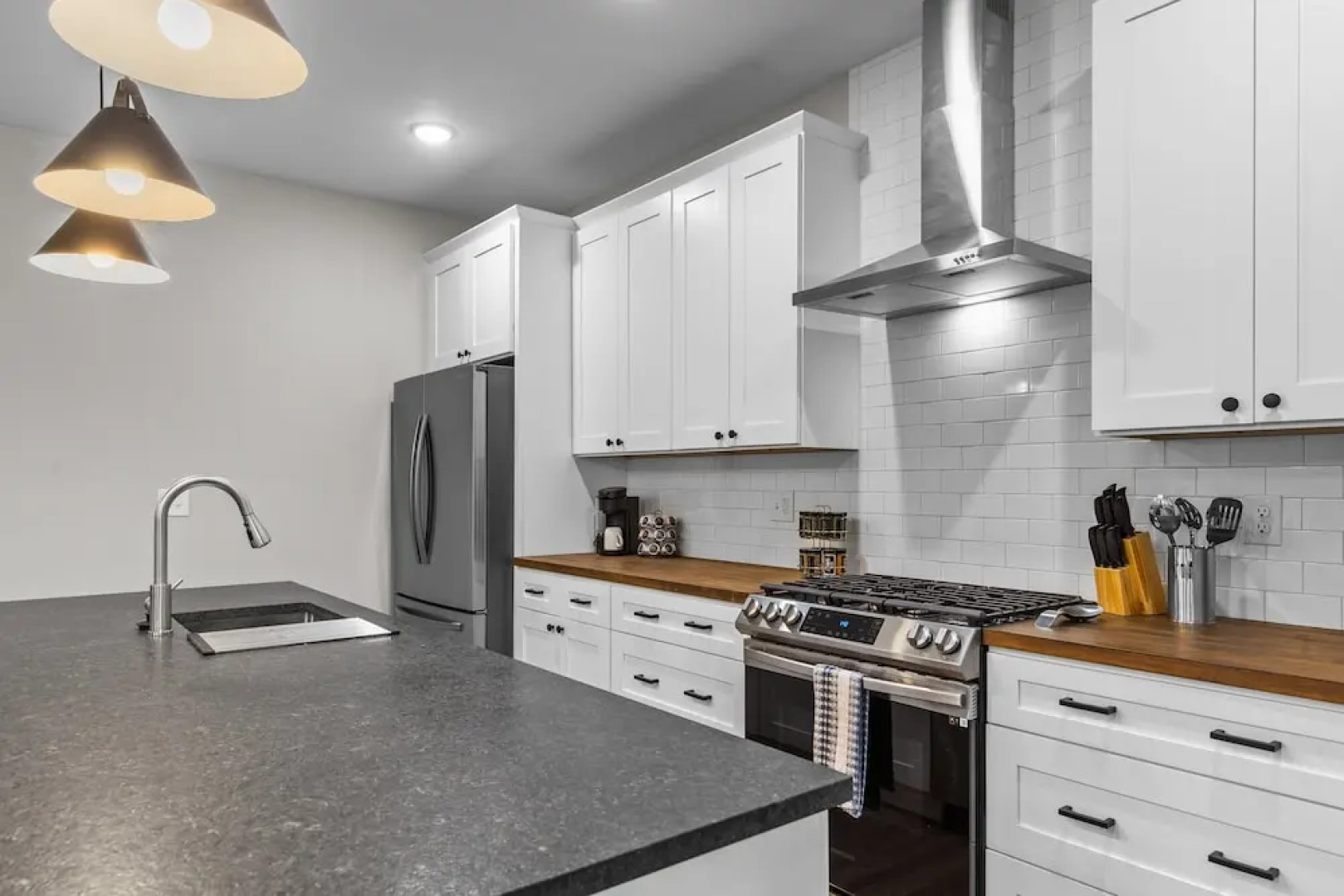 Uptown Elegant Escape | JZ Vacation Rentals