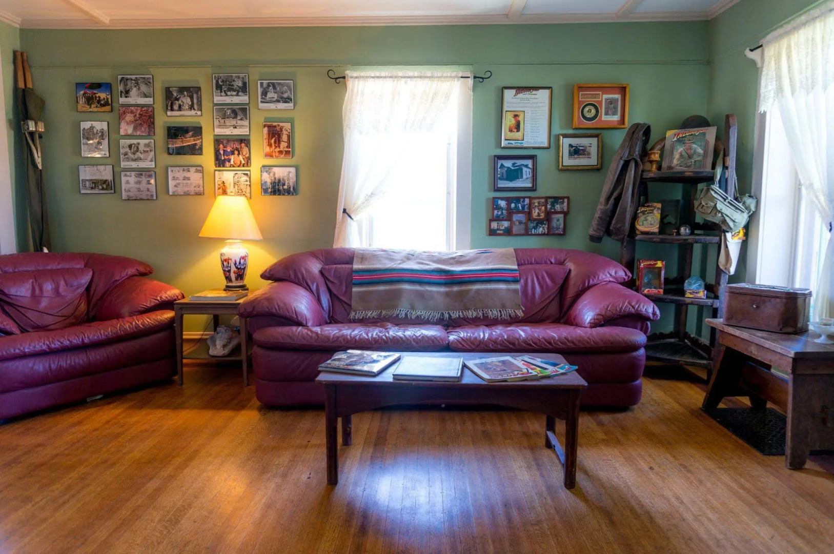 Indiana Jones Bed & Breakfast