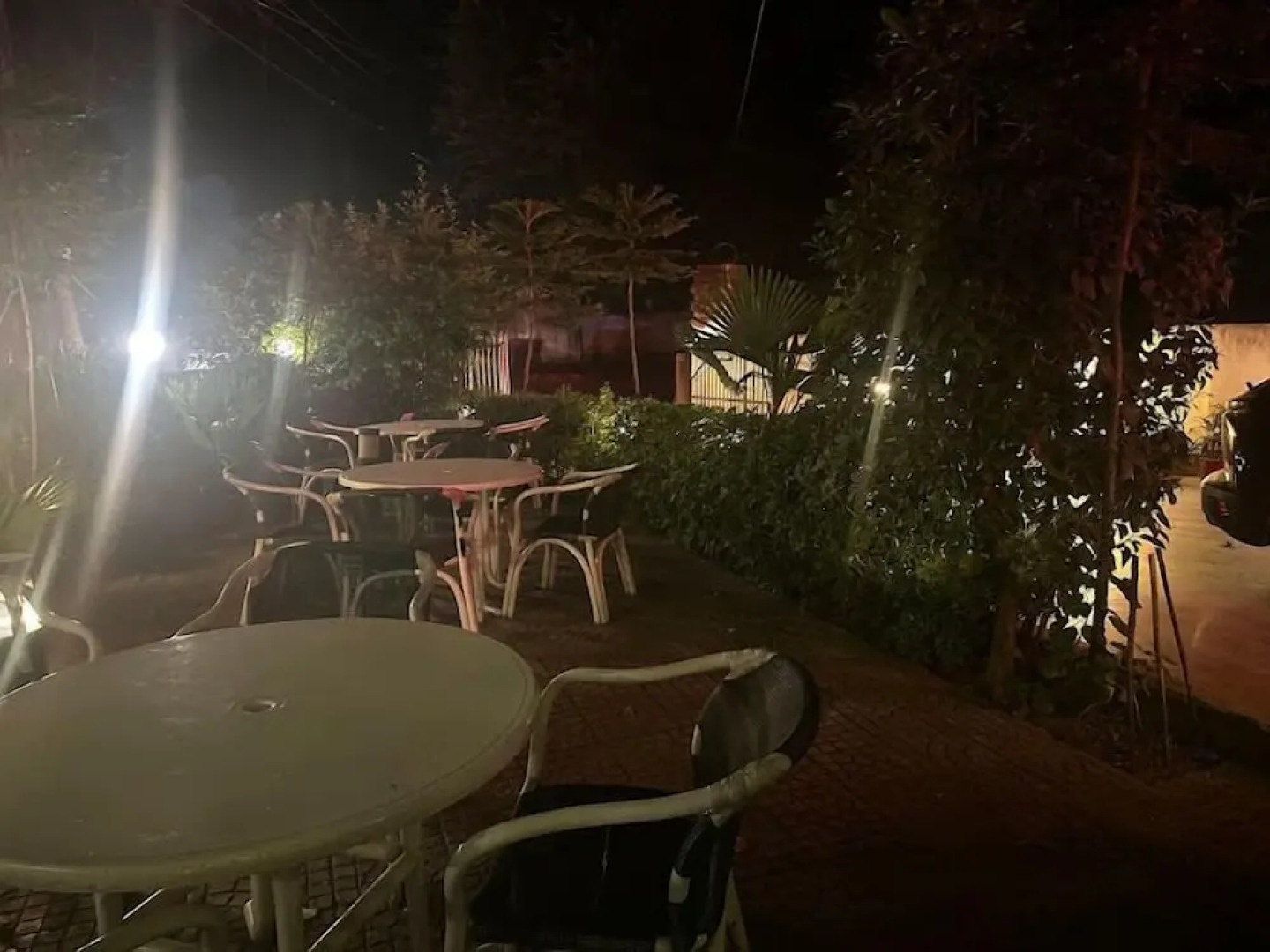 Red Onion Hotel & Restaurant