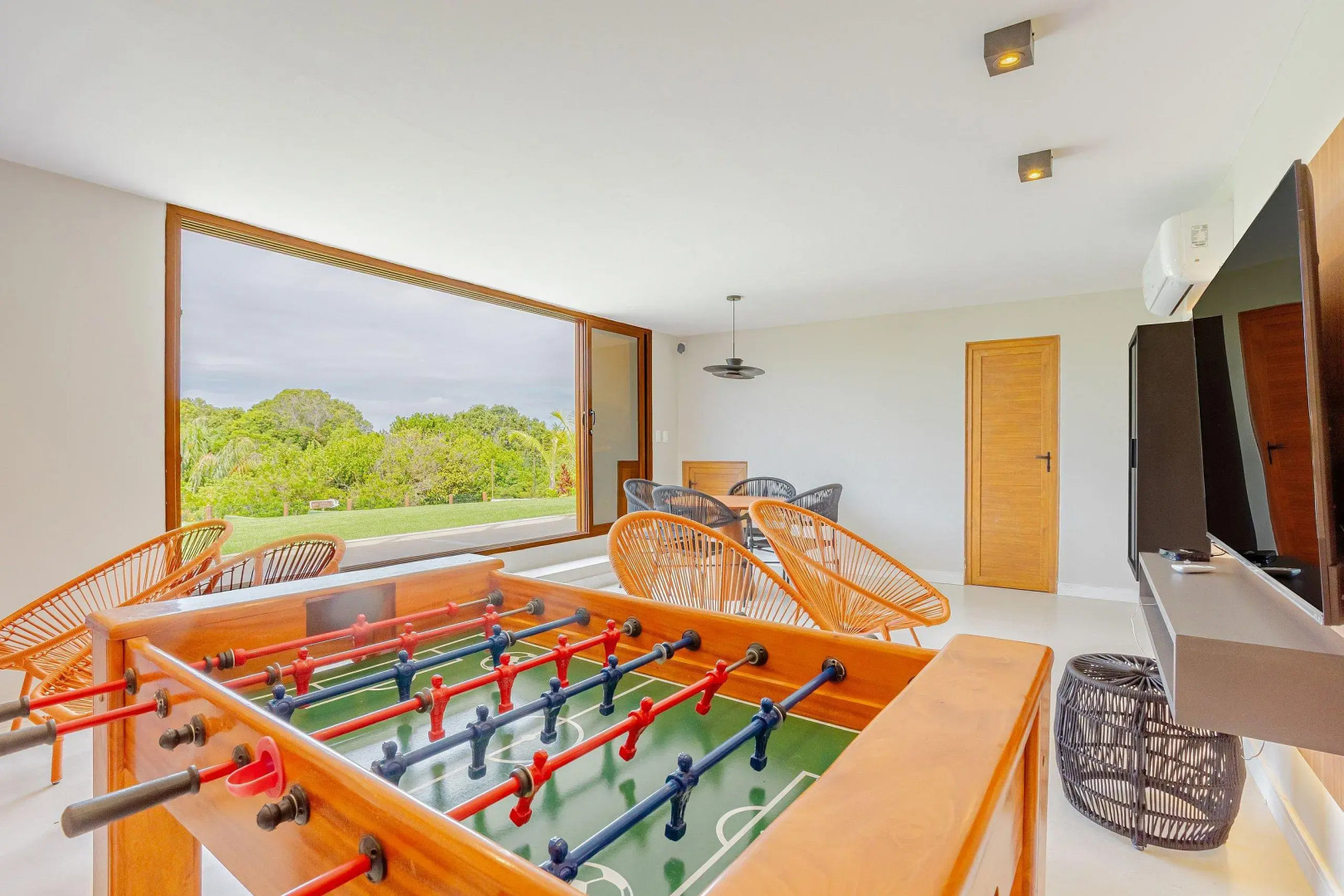 PF54 Casa Alto Padrão 5 Suítes com Diarista Inclusa - Praia do Forte