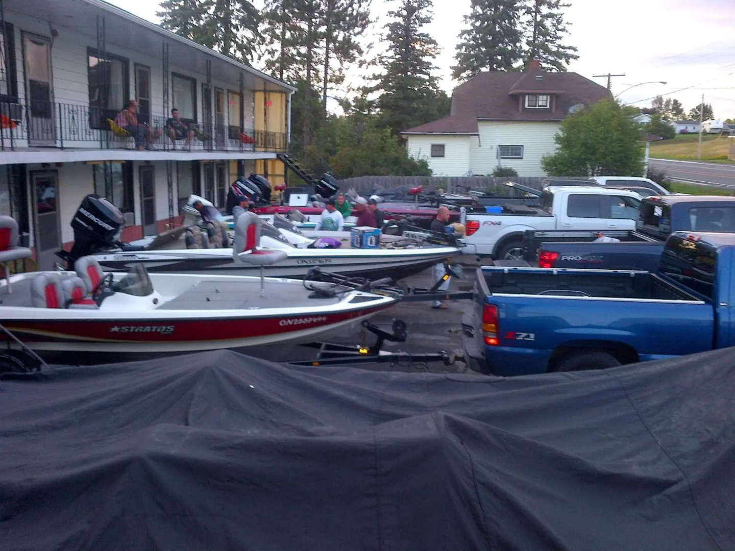 Bay Lake Inn (Frontiersman Motel)