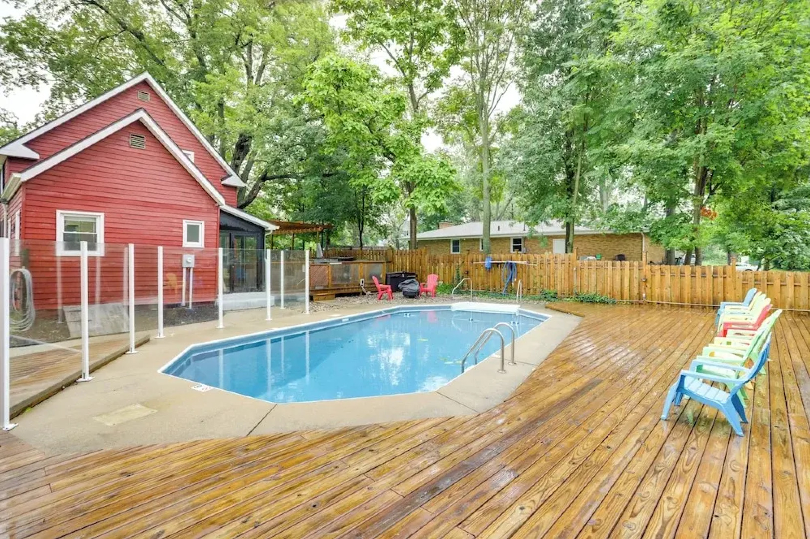South Haven Oasis - Private Hot Tub, Pool & Grill!