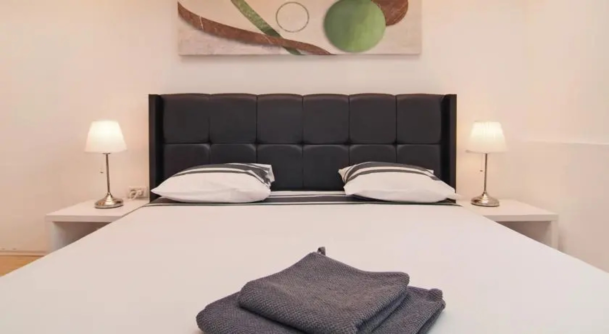 Central Bohemian Studio Old City