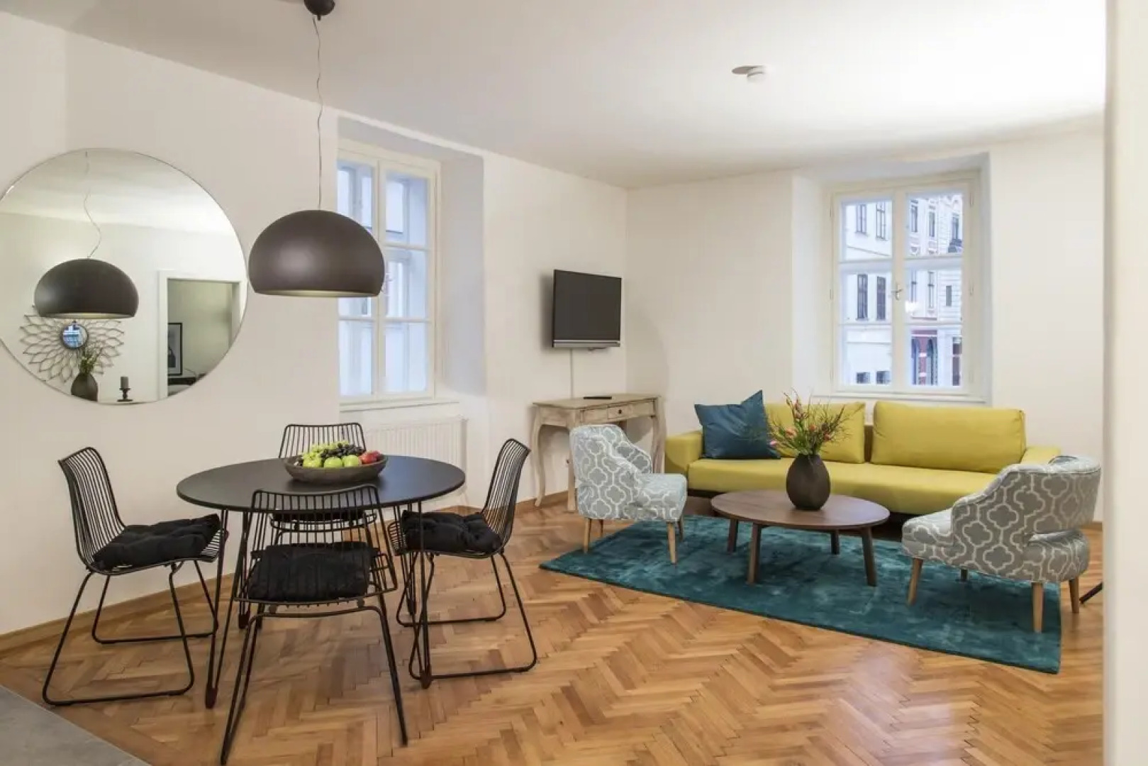 Deluxe Apartment in the Historic City Centre wit Private Parking air Conditioning and View