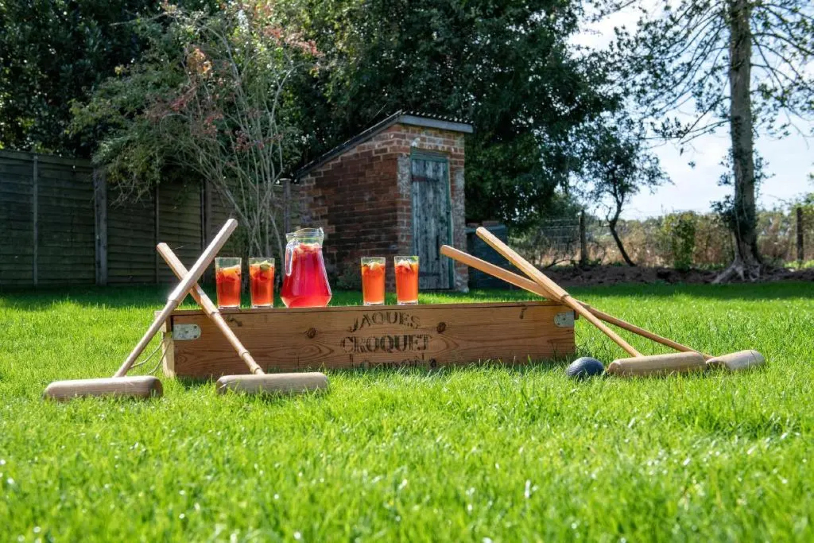 Thatch Cottage - luxury Norfolk Hideaway