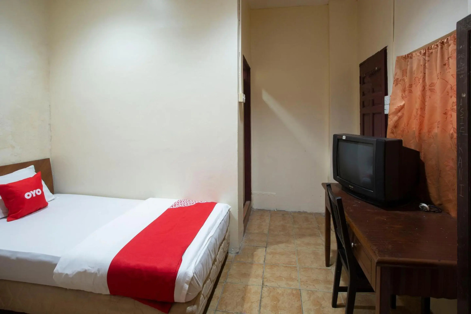 SPOT ON 90137 Casavilla Hotel Pudu