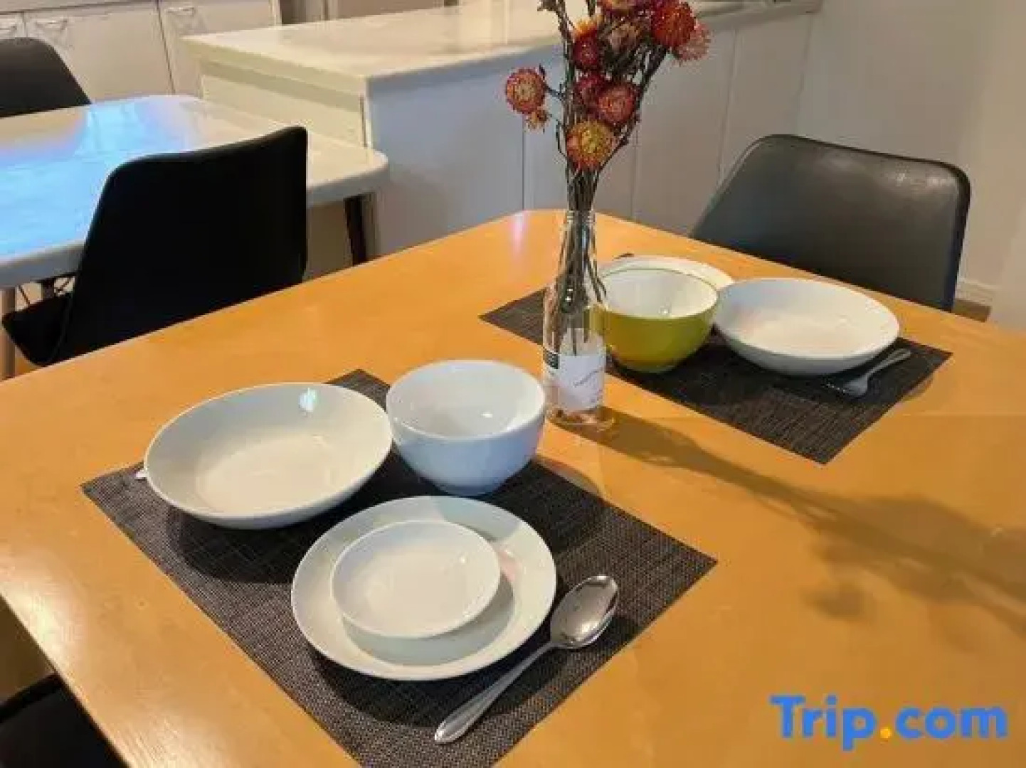 Whole House / 10 ppl/ 3 Parking /Free Wifi!